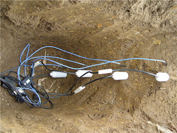 土壤養(yǎng)分速測儀如何分析肥力變化？